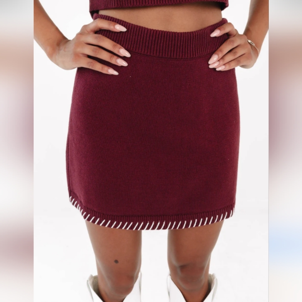 Commense Deep Red Knit Mini Skirt